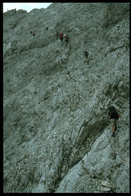 Im Klettersteig zum Gipfel